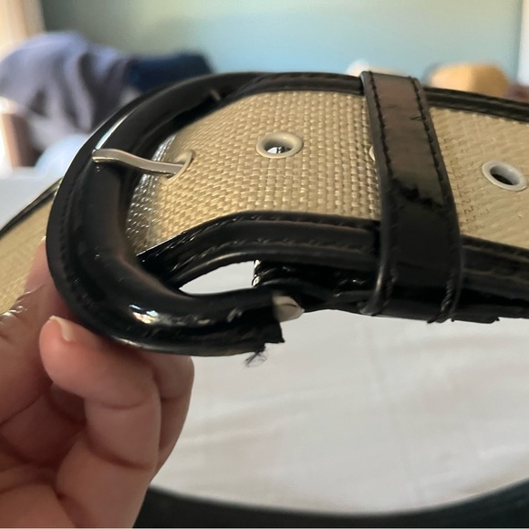 Elegant Black and Cream Women's Belt - Picture 6 of 13